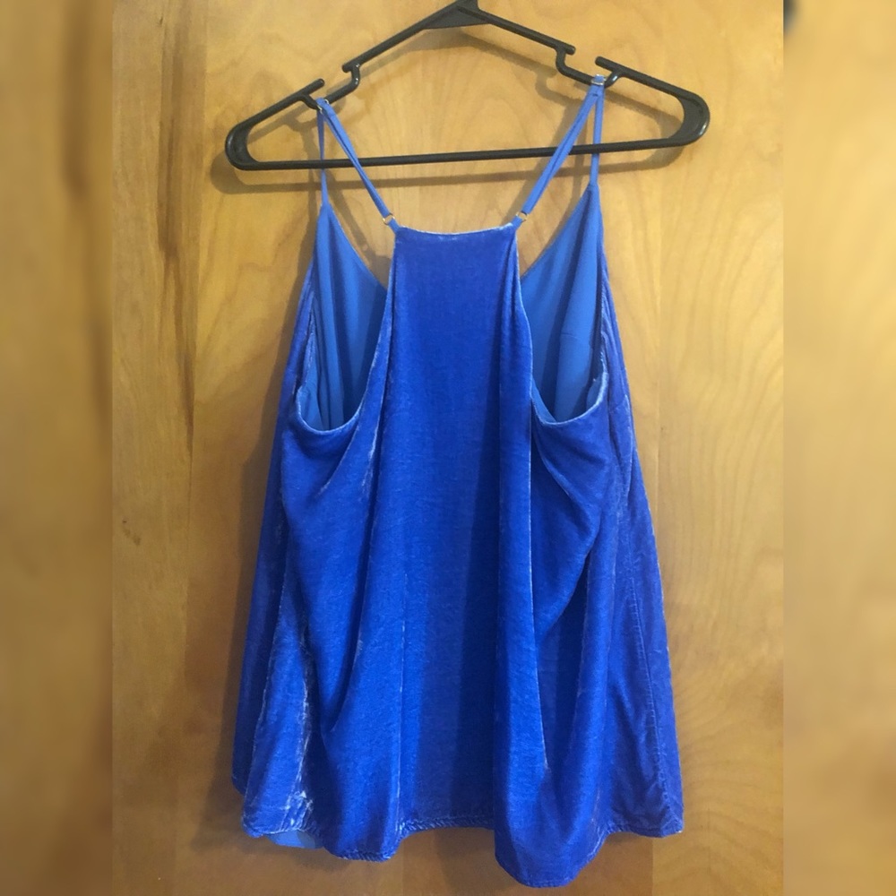 Lilly Velvet Top - Picture 3 of 4